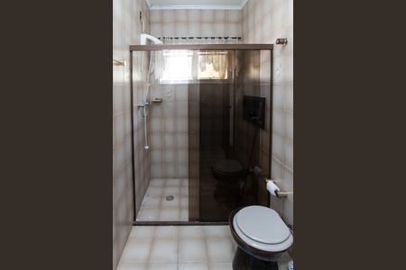 Casa para alugar com 342m², 4 quartos e 4 vagas Casa para alugar com 342m², 4 quartos e 4 vagasBanheiro da Suíte 2