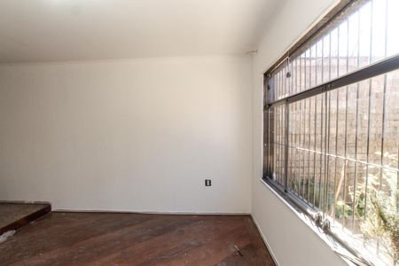 Casa para alugar com 342m², 4 quartos e 4 vagas Casa para alugar com 342m², 4 quartos e 4 vagasSala