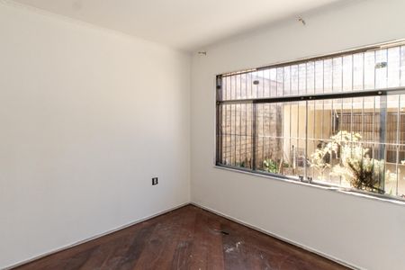 Casa para alugar com 342m², 4 quartos e 4 vagas Casa para alugar com 342m², 4 quartos e 4 vagasSala