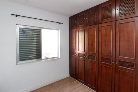 Casa para alugar com 342m², 4 quartos e 4 vagas Casa para alugar com 342m², 4 quartos e 4 vagasQuarto 1