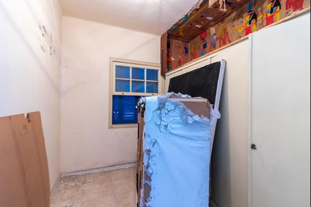 Casa à venda com 181m², 3 quartos e 2 vagasEdícula - Quarto