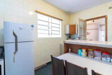 Casa à venda com 181m², 3 quartos e 2 vagasCozinha