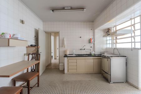 Apartamento à venda com 200m², 4 quartos e 2 vagasCozinha