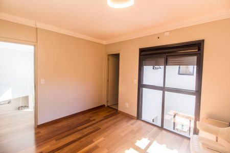 Casa de condomínio à venda com 460m², 4 quartos e 4 vagas Casa de condomínio à venda com 460m², 4 quartos e 4 vagasSuíte 3