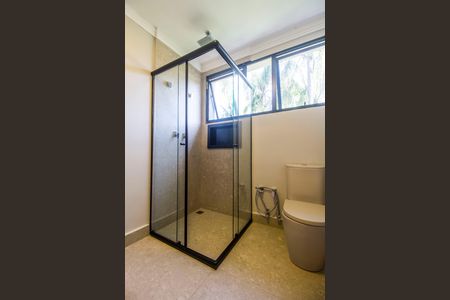 Casa de condomínio à venda com 460m², 4 quartos e 4 vagas Casa de condomínio à venda com 460m², 4 quartos e 4 vagasBanheiro da Suíte 4