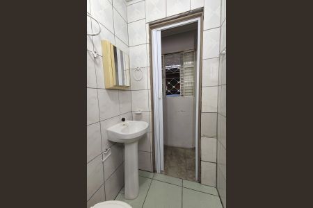 Casa para alugar com 33m², 2 quartos e sem vagaBanheiro