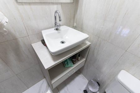 Casa à venda com 180m², 4 quartos e 1 vagaLavabo