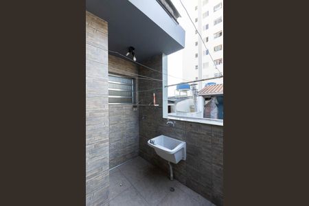 Casa à venda com 180m², 4 quartos e 1 vagaÁrea de Serviço 2