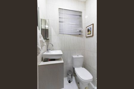 Lavabo de casa à venda com 4 quartos, 180m² em Vila Moraes, São Paulo