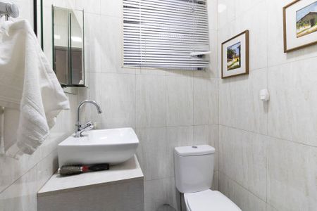 Casa à venda com 180m², 4 quartos e 1 vagaLavabo