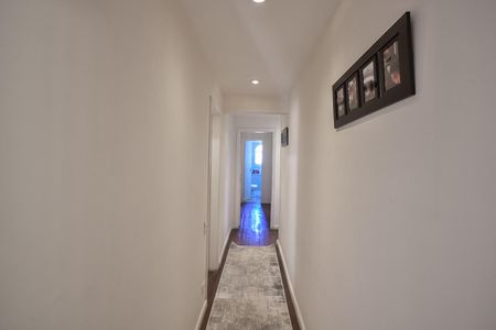 Apartamento à venda com 211m², 4 quartos e 4 vagasCorredor