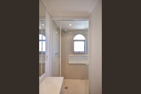 Apartamento à venda com 211m², 4 quartos e 4 vagasBanheiro Suíte 2