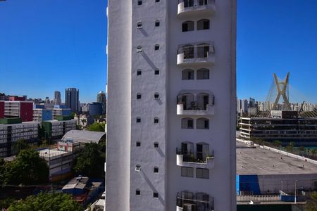 Apartamento à venda com 211m², 4 quartos e 4 vagasVista da Suíte 1