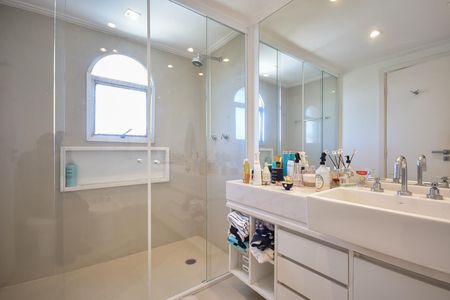 Apartamento à venda com 211m², 4 quartos e 4 vagasBanheiro da Suíte 3