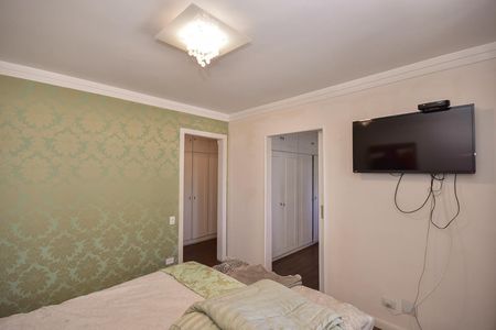 Apartamento à venda com 211m², 4 quartos e 4 vagasSuíte 1