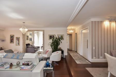 Apartamento à venda com 211m², 4 quartos e 4 vagasSala