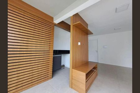 Sala/Cozinha de apartamento à venda com 1 quarto, 38m² em Vila Andrade, São Paulo