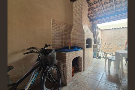 Casa de condomínio à venda com 150m², 4 quartos e 2 vagasÁrea gourmet