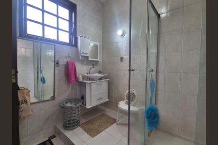Casa de condomínio à venda com 150m², 4 quartos e 2 vagasBanheiro da Suíte 2