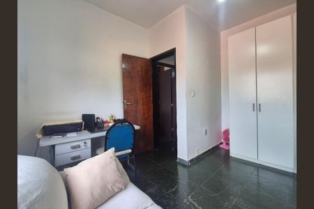Casa de condomínio à venda com 150m², 4 quartos e 2 vagasQuarto 3