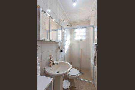 Casa à venda com 320m², 2 quartos e 2 vagasBanheiro