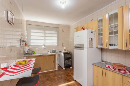 Casa à venda com 320m², 2 quartos e 2 vagasCozinha casa 1