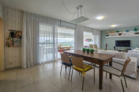 Apartamento para alugar com 162m², 3 quartos e 2 vagasSala