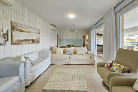 Apartamento para alugar com 162m², 3 quartos e 2 vagasSala