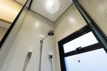 Casa à venda com 300m², 2 quartos e 3 vagas Casa à venda com 300m², 2 quartos e 3 vagasBanheiro/Suite 2