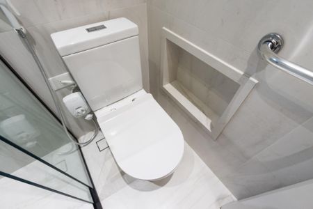 Casa à venda com 300m², 2 quartos e 3 vagas Casa à venda com 300m², 2 quartos e 3 vagasBanheiro/Suite 2