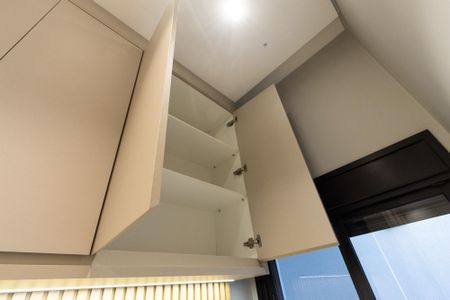 Casa à venda com 300m², 2 quartos e 3 vagas Casa à venda com 300m², 2 quartos e 3 vagasCloset /SuiteCloset /Suite 1 1