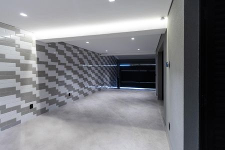 Casa à venda com 300m², 2 quartos e 3 vagas Casa à venda com 300m², 2 quartos e 3 vagasÁrea comum/