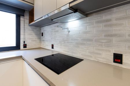 Casa à venda com 300m², 2 quartos e 3 vagas Casa à venda com 300m², 2 quartos e 3 vagasCozinha