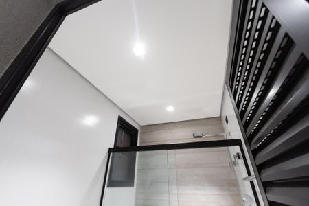 Casa à venda com 300m², 2 quartos e 3 vagas Casa à venda com 300m², 2 quartos e 3 vagasÁrea comum//Lavabo garagem