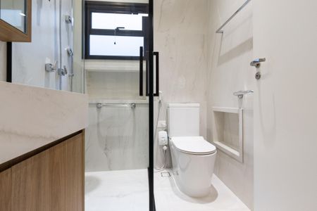 Casa à venda com 300m², 2 quartos e 3 vagas Casa à venda com 300m², 2 quartos e 3 vagasBanheiro/Suite 2