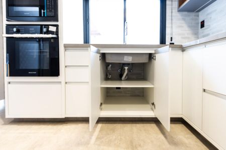 Casa à venda com 300m², 2 quartos e 3 vagas Casa à venda com 300m², 2 quartos e 3 vagasCozinha