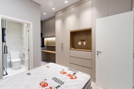 Casa à venda com 300m², 2 quartos e 3 vagas Casa à venda com 300m², 2 quartos e 3 vagasSuite 2