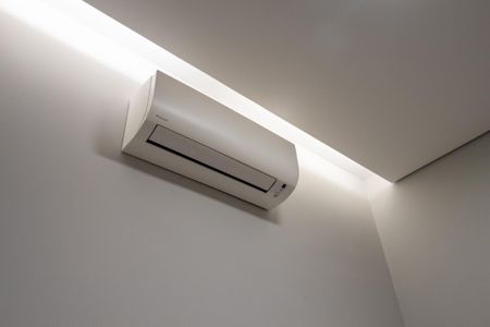 Casa à venda com 300m², 2 quartos e 3 vagas Casa à venda com 300m², 2 quartos e 3 vagasSuite 1