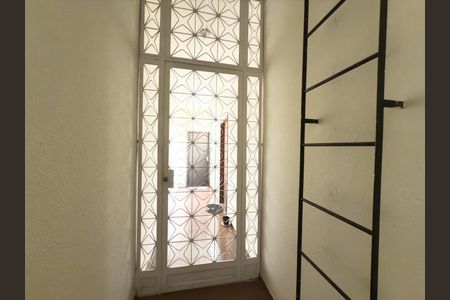 Apartamento à venda com 64m², 2 quartos e sem vaga Apartamento à venda com 64m², 2 quartos e sem vagaHall de entrada