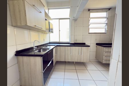 Apartamento à venda com 64m², 2 quartos e sem vaga Apartamento à venda com 64m², 2 quartos e sem vagaCozinha