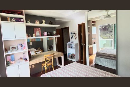 Casa à venda com 320m², 5 quartos e 3 vagasFoto 42