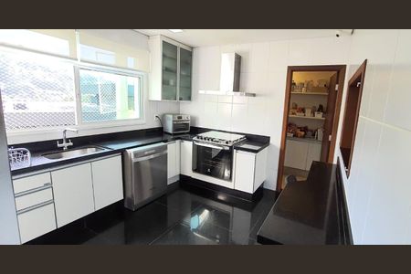 Casa à venda com 320m², 5 quartos e 3 vagasFoto 17