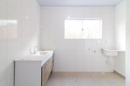 Sala/Cozinha de apartamento para alugar com 2 quartos, 35m² em Vila Dalva, São Paulo