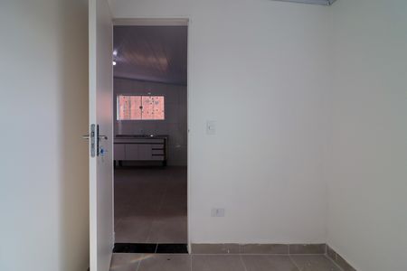Quarto de apartamento para alugar com 2 quartos, 35m² em Vila Dalva, São Paulo