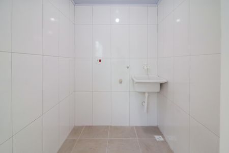 Sala/Cozinha de apartamento para alugar com 2 quartos, 35m² em Vila Dalva, São Paulo