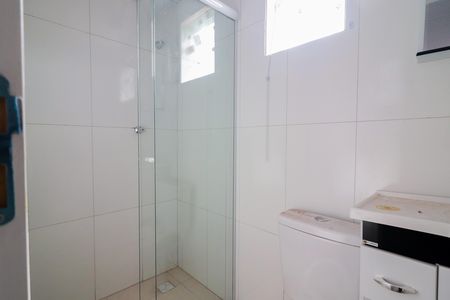 Banheiro de apartamento para alugar com 2 quartos, 35m² em Vila Dalva, São Paulo