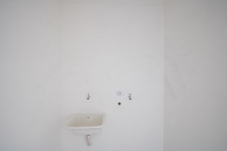 Casa à venda com 107m², 2 quartos e 2 vagas Casa à venda com 107m², 2 quartos e 2 vagasÁrea de Serviço