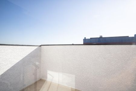 Casa à venda com 107m², 2 quartos e 2 vagas Casa à venda com 107m², 2 quartos e 2 vagasQuintal