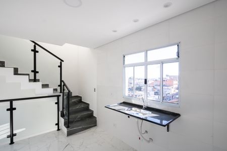 Casa à venda com 107m², 2 quartos e 2 vagas Casa à venda com 107m², 2 quartos e 2 vagasCozinha