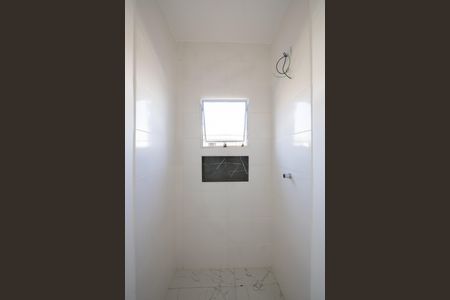 Casa à venda com 107m², 2 quartos e 2 vagas Casa à venda com 107m², 2 quartos e 2 vagasBanheiro da Suíte 1